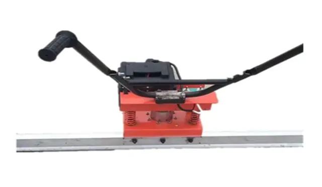 Petrol Vibrating Screed — 4-stroke petrol